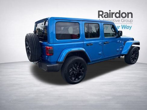 Used 2024 Jeep Wrangler Unlimited Sahara AWD/4WD image 7