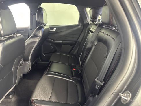 Used 2025 Ford Escape ST-Line AWD/4WD image 18