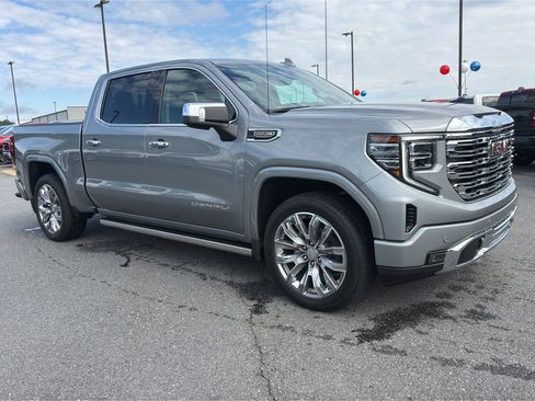 Used 2024 GMC Sierra 1500 Denali AWD/4WD image 2