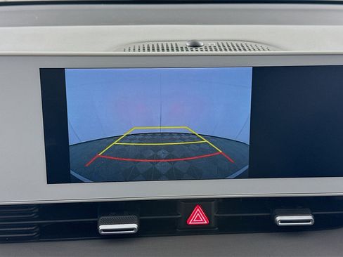 Used 2024 Hyundai Ioniq 5 SE image 22