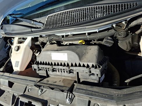 Used 2025 GMC Savana 3500 LT w/ LT Preferred Equipment Group RWD image 27