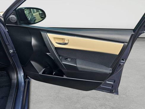 Used 2017 Toyota Corolla LE FWD image 34