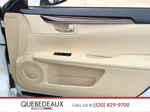 Used 2014 Lexus ES 350 w/ Luxury Package FWD image 28