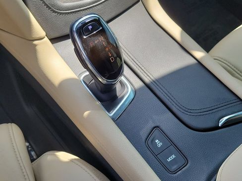 Used 2017 Cadillac XT5 Premium Luxury FWD image 29