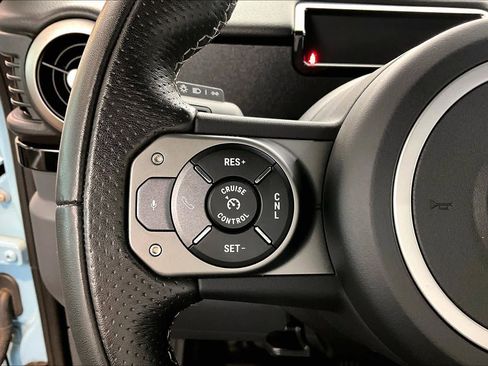 Used 2024 INEOS Grenadier image 22