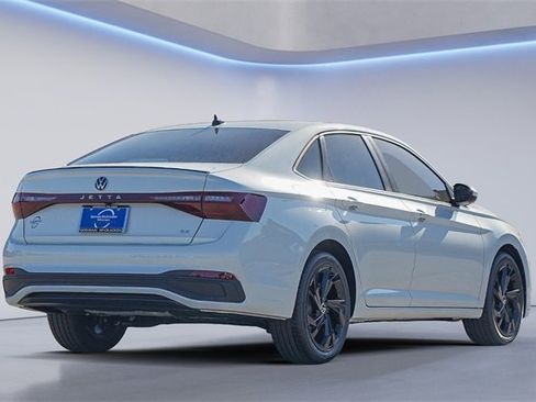 New 2026 Volkswagen Jetta SE image 5