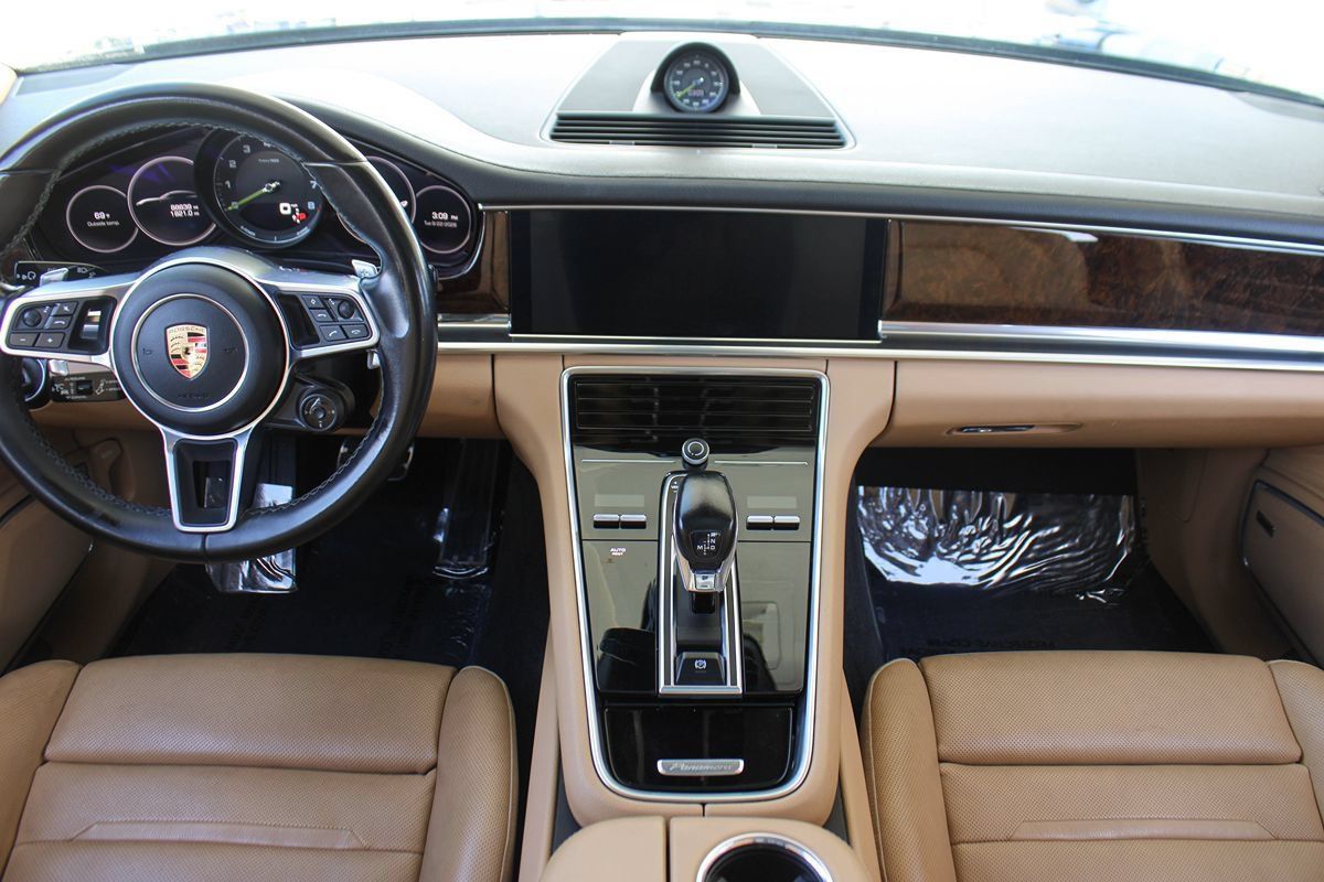Used 2020 Porsche Panamera 4 E-Hybrid AWD/4WD image 13