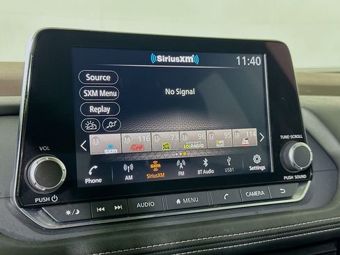 Used 2022 Nissan Rogue SV image 30