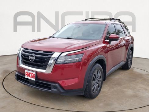 Used 2022 Nissan Pathfinder SV image 8