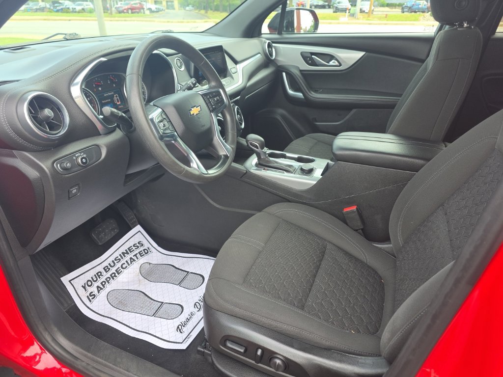 Used 2021 Chevrolet Blazer LT w/ Midnight/Sport Edition FWD image 8