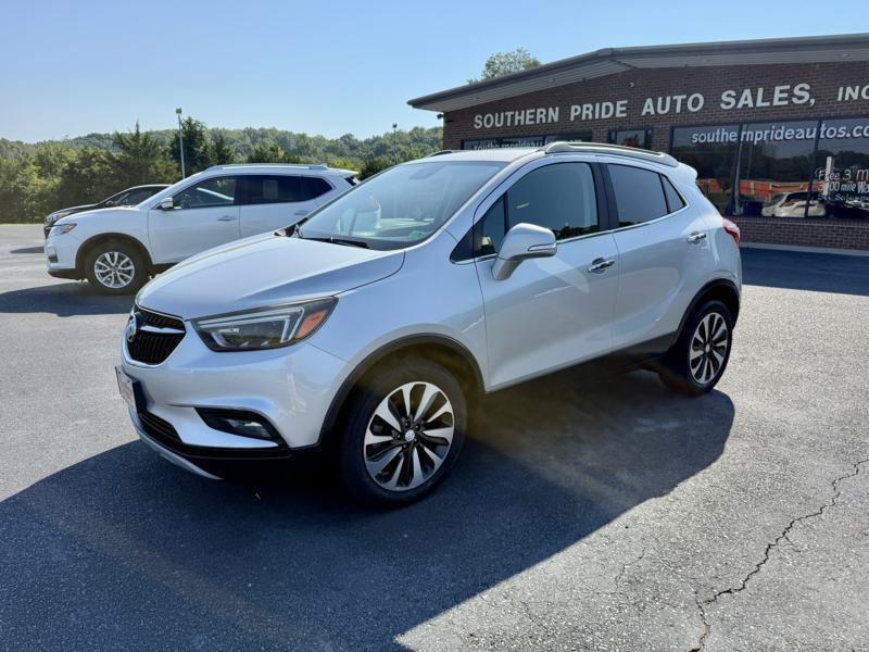 Used 2018 Buick Encore Essence AWD/4WD image 1