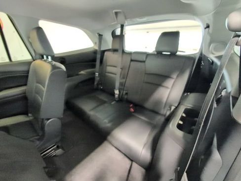 Used 2017 Honda Pilot Touring image 35