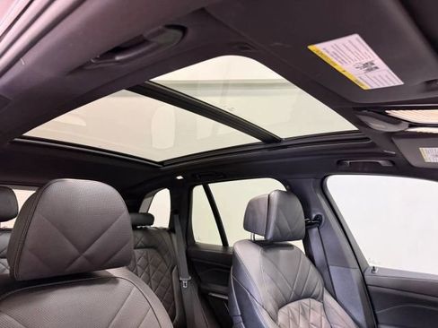 Used 2024 BMW X5 M60i w/ Parking Assistance Package image 28