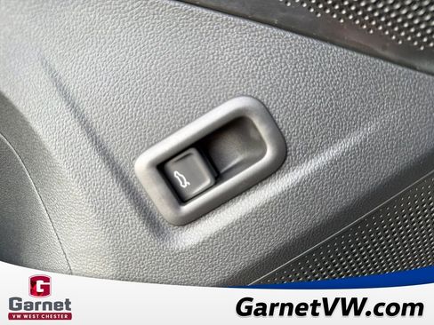 New 2026 Volkswagen Tiguan SE R-Line image 28