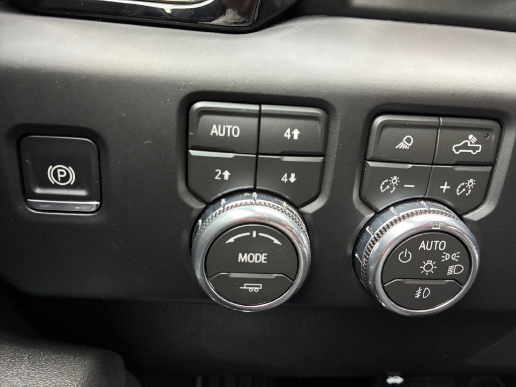 Used 2026 GMC Sierra 1500 AT4 AWD/4WD image 10