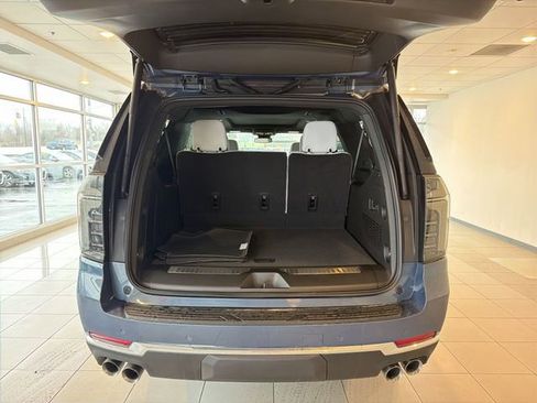 New 2026 Chevrolet Suburban Premier w/ Sun And Tow Package image 15
