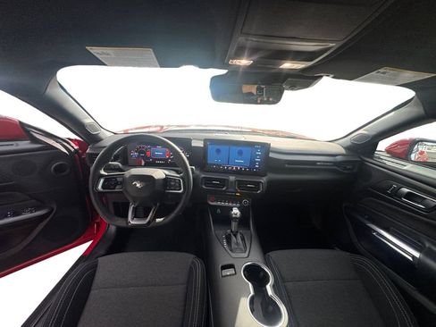 Used 2025 Ford Mustang Coupe image 11