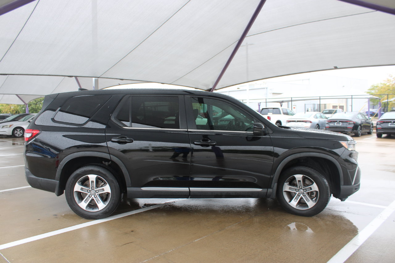 Used 2023 Honda Pilot EX-L image 7