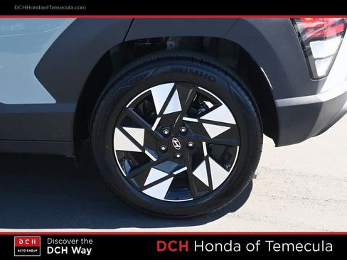 Used 2025 Hyundai Kona SEL image 23