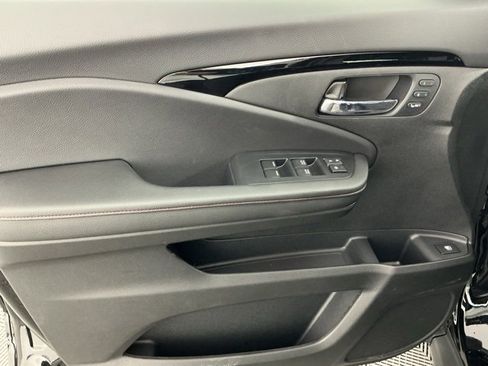 New 2026 Honda Ridgeline Black Edition image 7