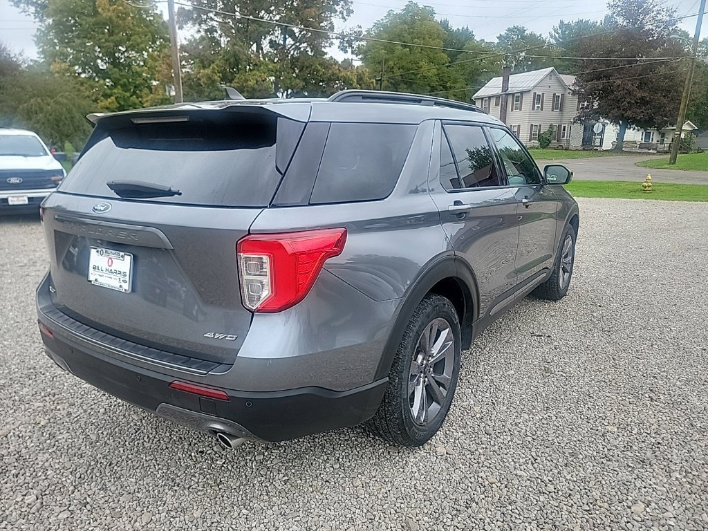 Used 2024 Ford Explorer XLT w/ Equipment Group 202A AWD/4WD image 5