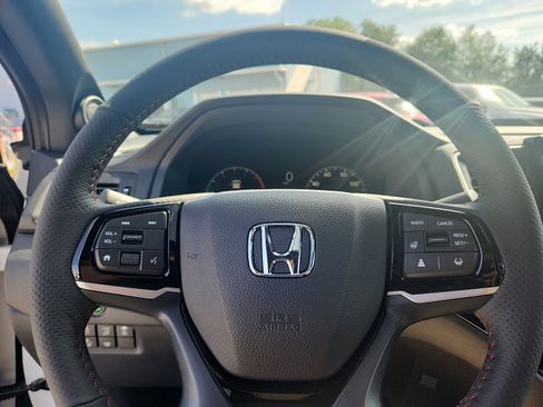 New 2025 Honda Ridgeline Black Edition image 15