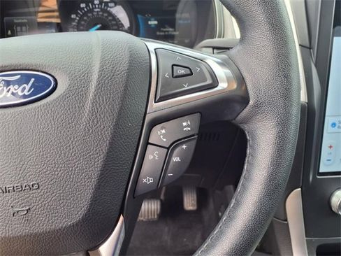 Used 2022 Ford Edge SEL w/ Sport Appearance Package image 19