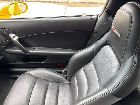 Used 2011 Chevrolet Corvette Z06 w/ Preferred Equipment Group RWD image 35