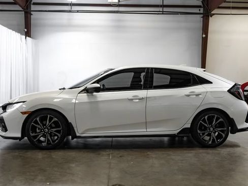 Used 2019 Honda Civic Sport image 17