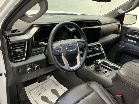 Used 2023 GMC Sierra 1500 Denali AWD/4WD image 10