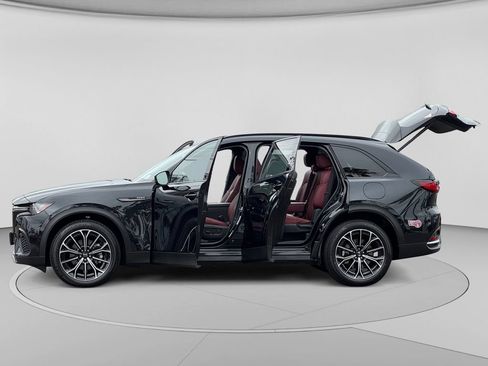Used 2025 MAZDA CX-70 Plug-In Hybrid w/ Premium Plus AWD/4WD image 28