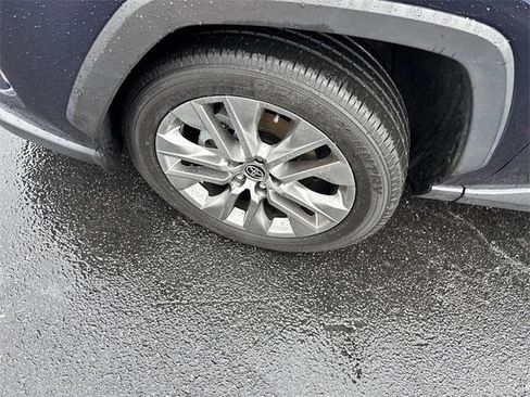 Certified 2023 Toyota RAV4 XLE Premium image 11