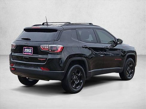Used 2023 Jeep Compass Trailhawk AWD/4WD image 5