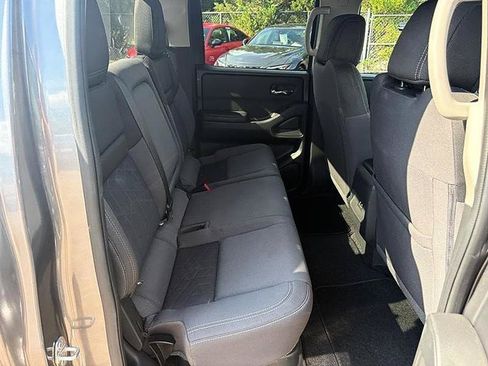 Used 2025 Nissan Frontier SV RWD image 42
