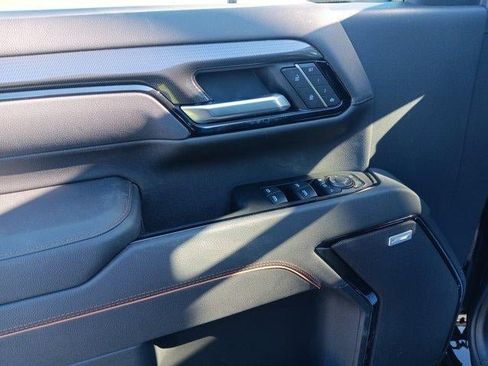 New 2026 GMC Sierra 2500 AT4 w/ AT4 Premium Plus Package AWD/4WD image 8