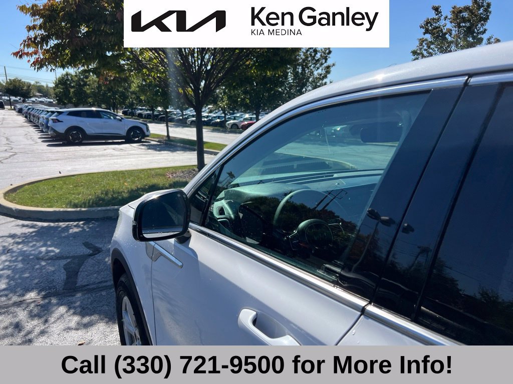 Certified 2023 Kia Sorento LX AWD/4WD image 23