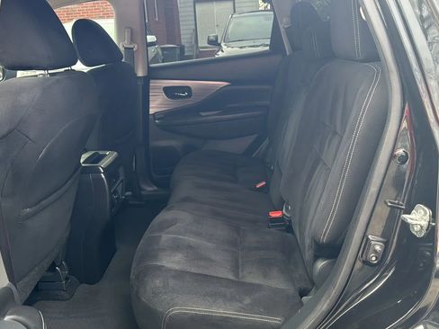 Used 2018 Nissan Murano SV image 11