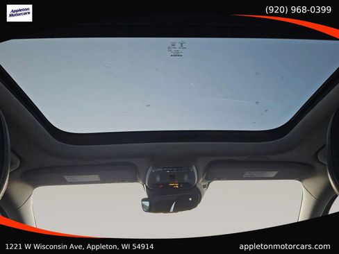 Used 2019 Volvo S60 T5 Momentum w/ Premium Package image 24