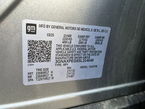 Used 2025 Chevrolet Equinox LT image 29