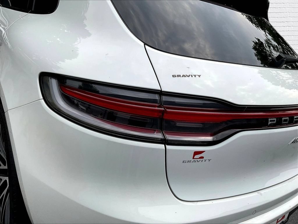 Used 2023 Porsche Macan S w/ Premium Package Plus AWD/4WD image 18