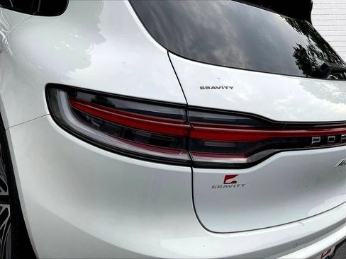 Used 2023 Porsche Macan S w/ Premium Package Plus AWD/4WD image 18