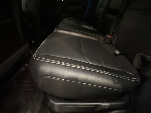 Used 2022 Jeep Wrangler Unlimited Sahara w/ Cold Weather Group image 12