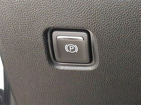 Used 2022 Chevrolet Blazer LT image 27