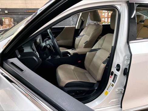 Used 2020 Lexus ES 350 w/ Premium Package image 26