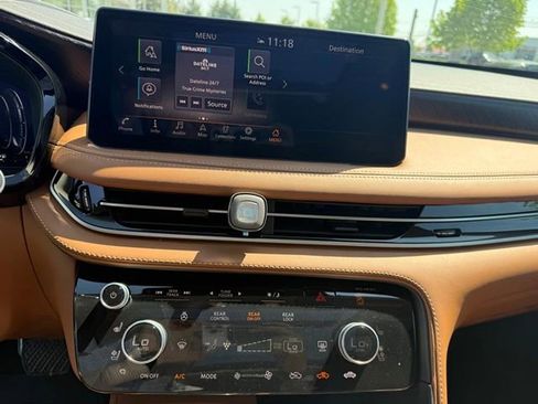 Certified 2025 INFINITI QX60 Sensory w/ Vision Package AWD/4WD image 17