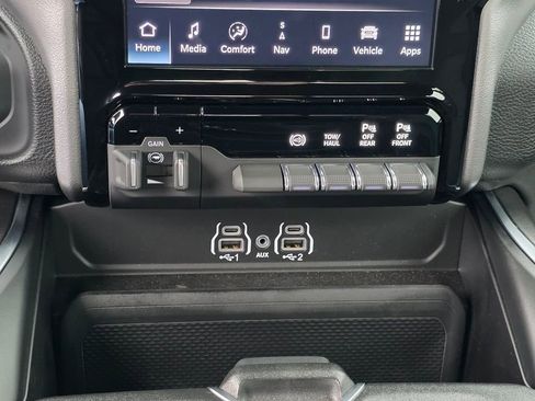 Used 2025 RAM 2500 Big Horn image 24