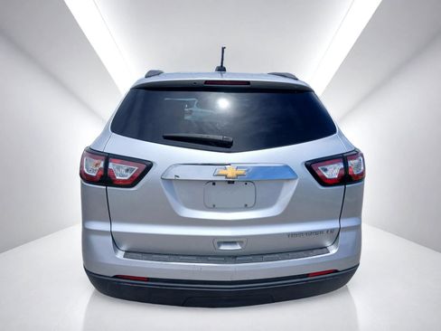 Used 2016 Chevrolet Traverse LS FWD image 4