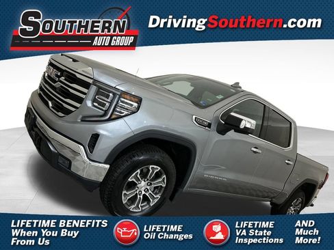 Used 2025 GMC Sierra 1500 SLT AWD/4WD image 1