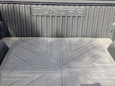 Used 2025 Toyota Tundra Limited AWD/4WD image 6