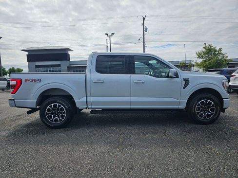 Used 2021 Ford F150 Lariat w/ Equipment Group 502A High AWD/4WD image 2
